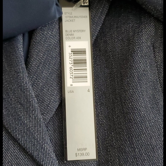 Tahari blue denim color blazer - Picture 6 of 9